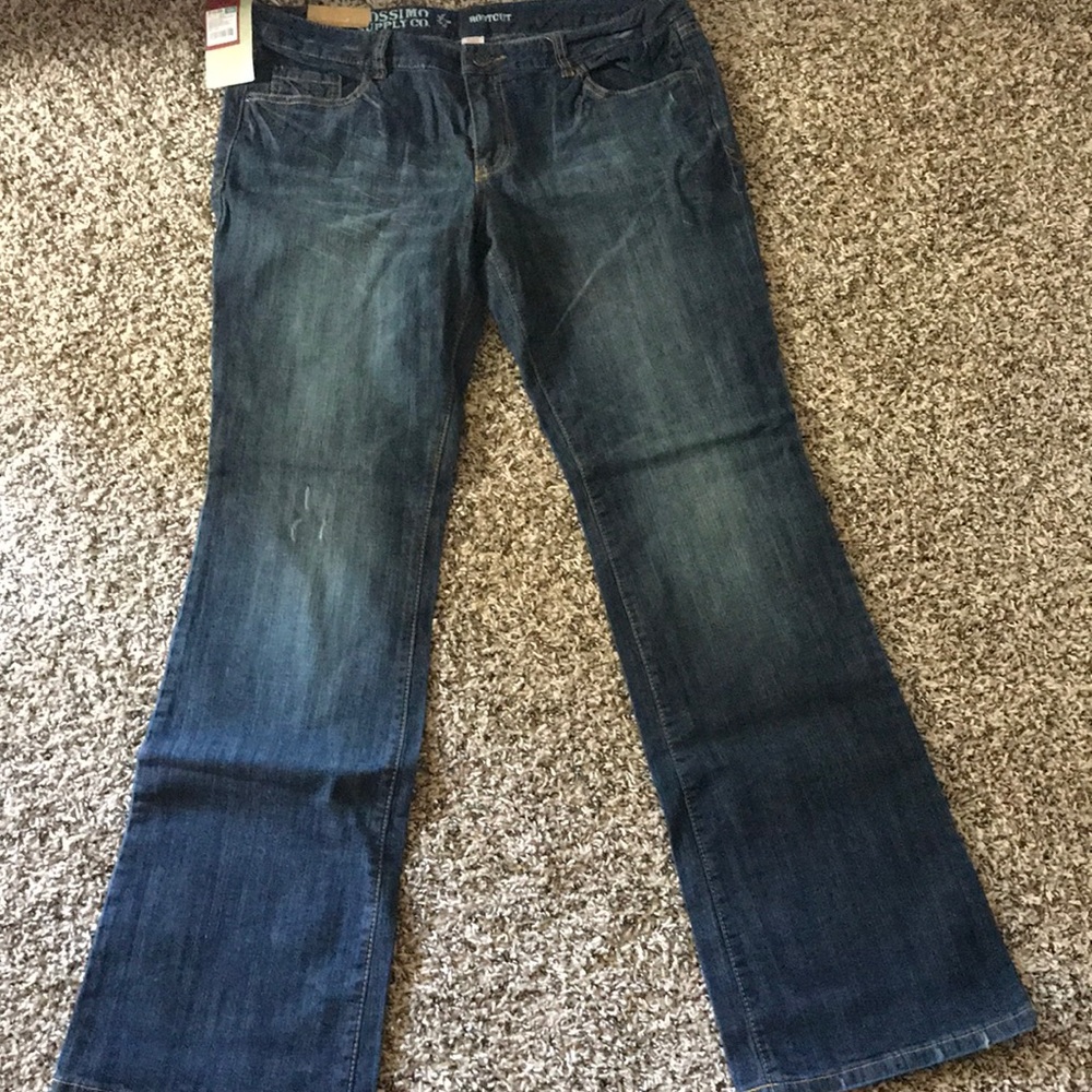 Mossimo 15r women’s bootcut nwt Jeans